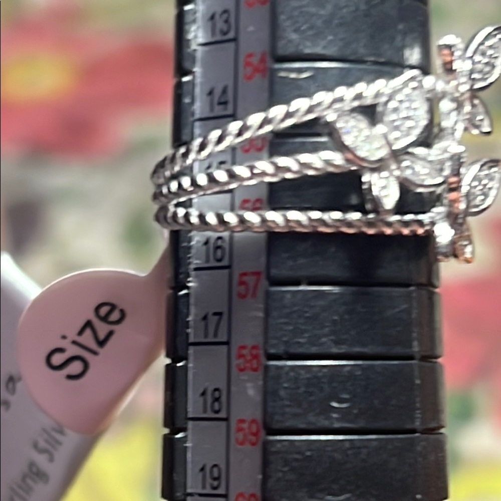 Intricate Silver Butterfly Openwork Ring - Picture 4 of 11